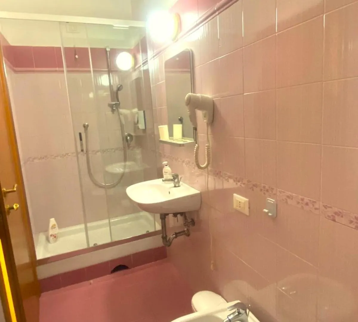Guest house Booking Now Rome-Address Via Palestro,56- Breakfast Included Italy